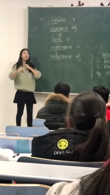 英语老师在线观看,Exploring the World of Online English Teaching: Insights from a Virtual Classroom Experience